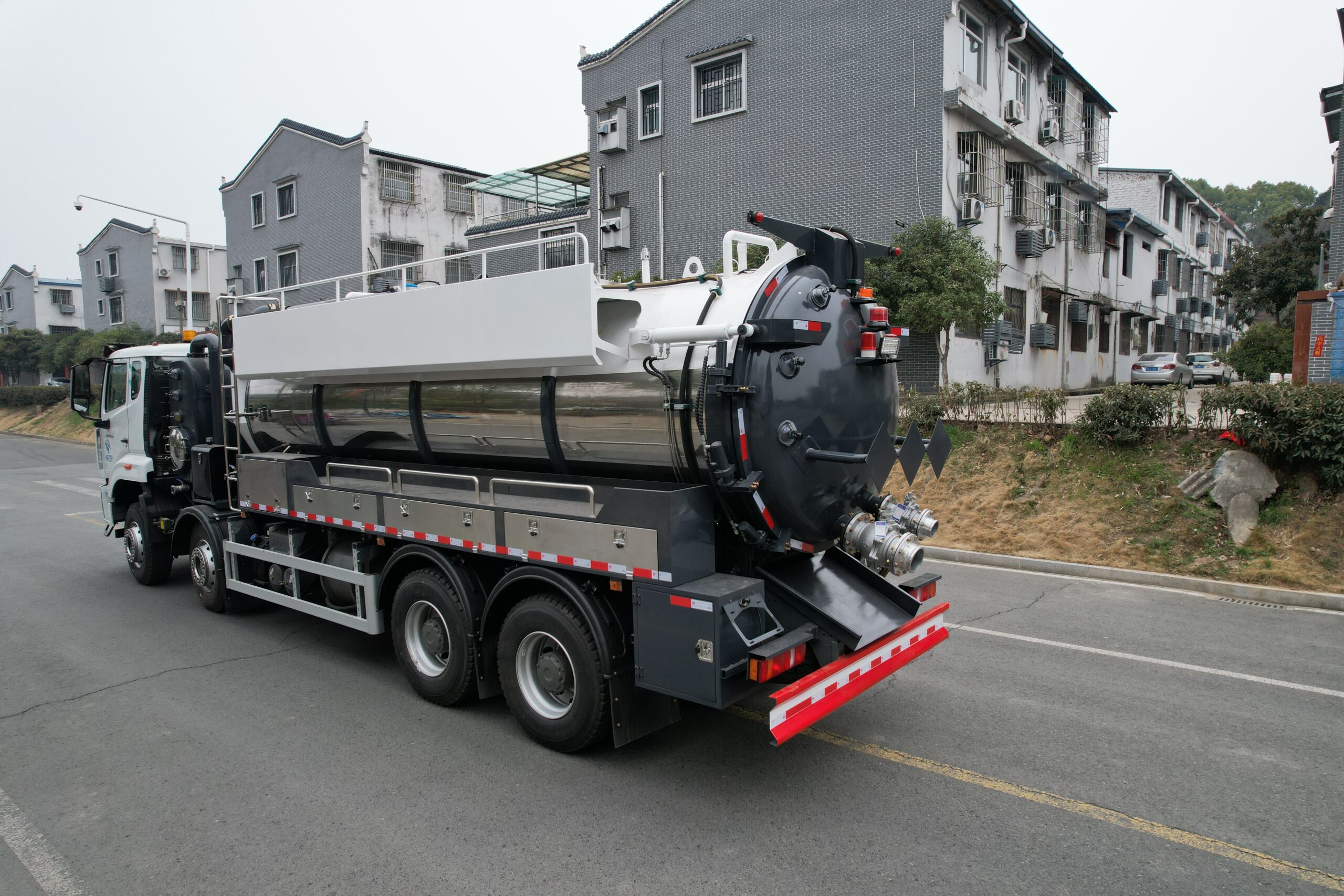 25m3 semi-trailer stainless cleaning suction tanker