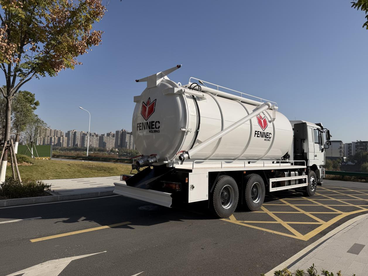 Heavy duty vacuum suction truck side view